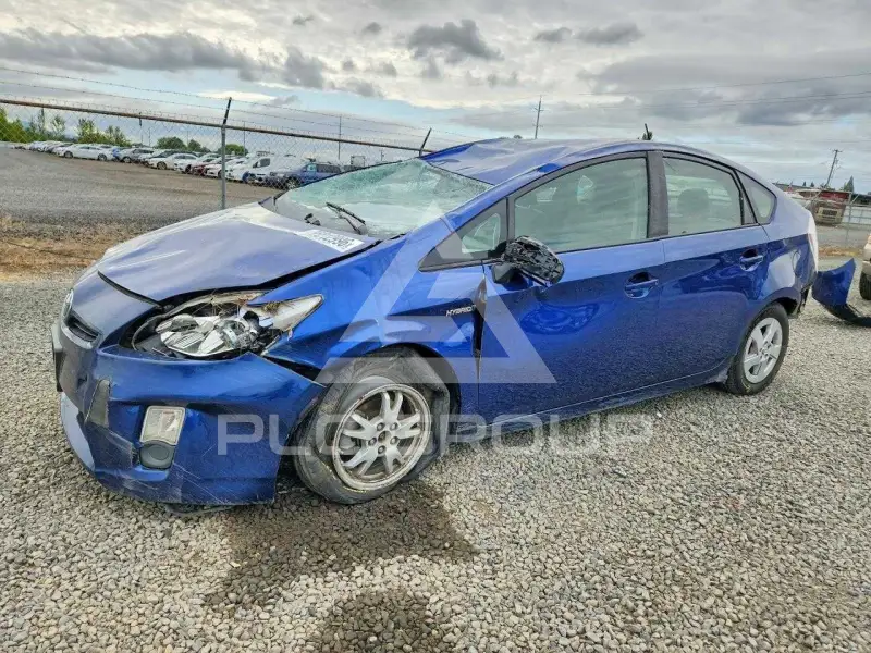 2011 Toyota PRIUS фото
