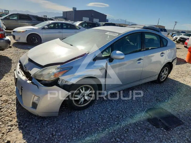 2011 Toyota PRIUS photo