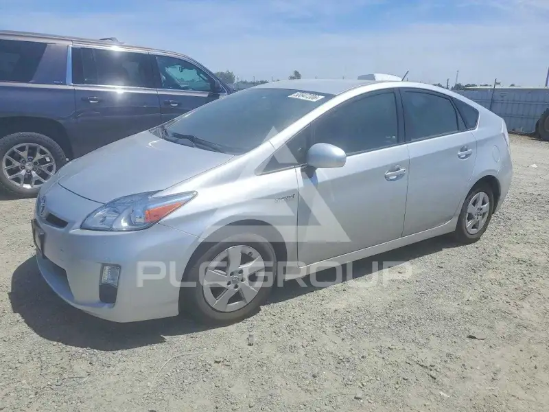 2011 Toyota PRIUS фото