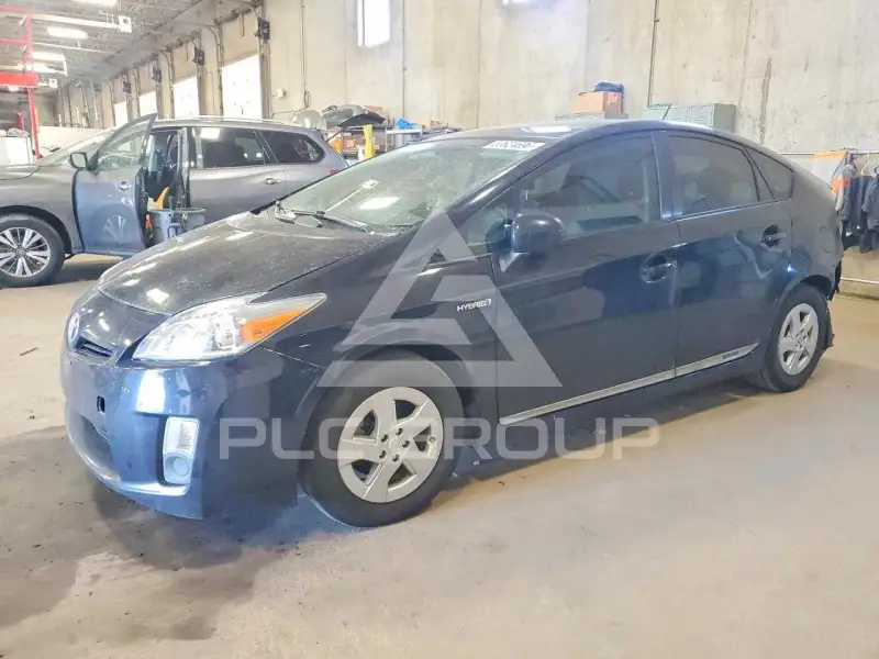 2011 Toyota PRIUS фото