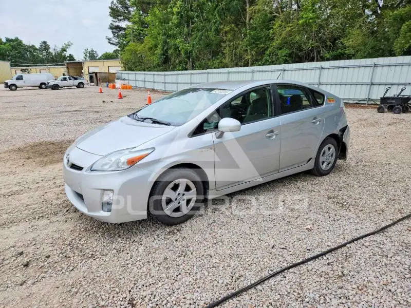 2011 Toyota PRIUS photo