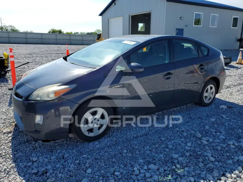 2011 Toyota PRIUS фото