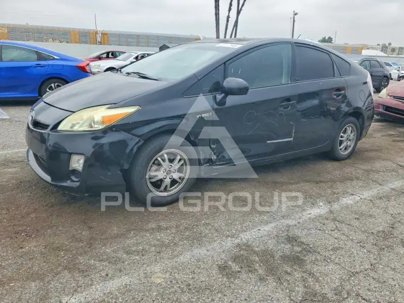 2011 Toyota PRIUS фото