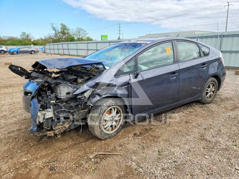 2011 Toyota PRIUS фото