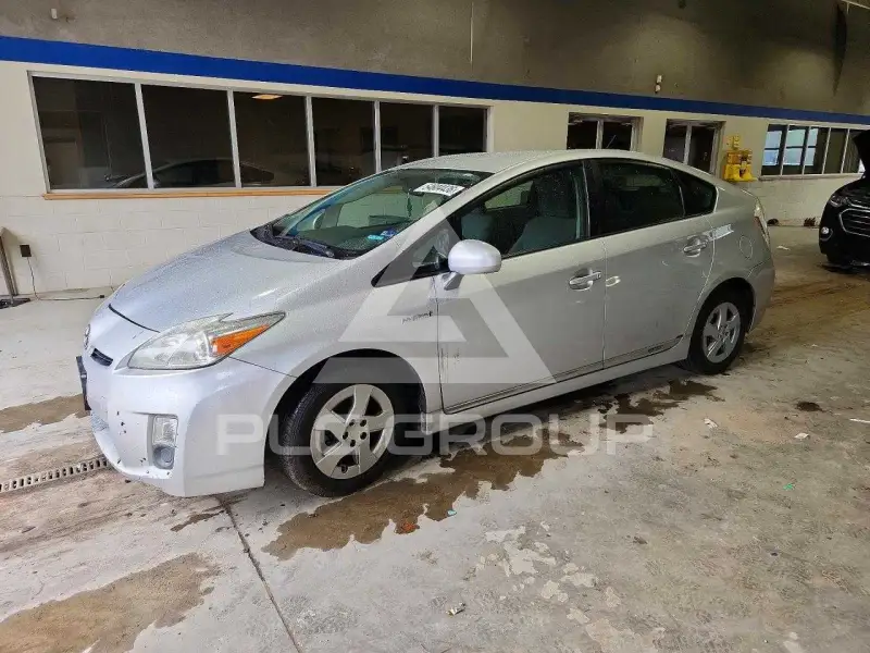 2011 Toyota PRIUS photo