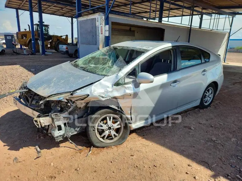 2011 Toyota PRIUS фото