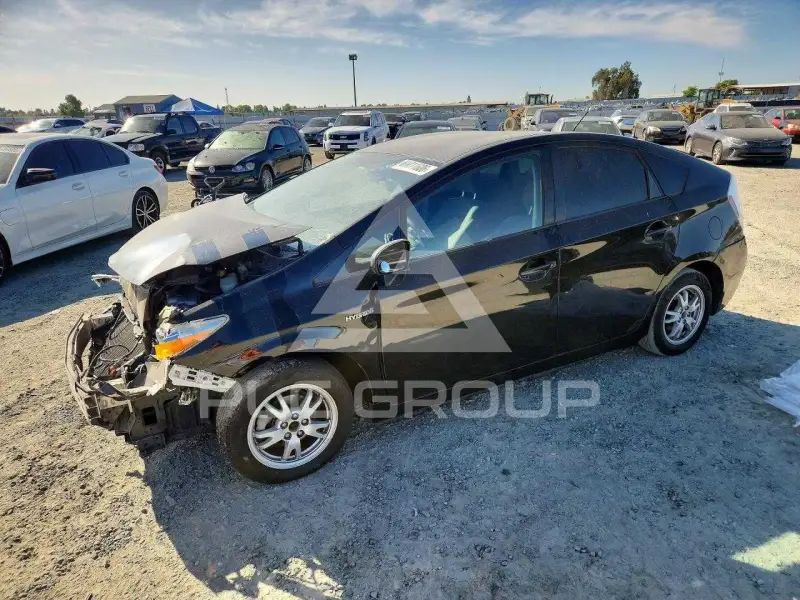 2011 Toyota PRIUS фото
