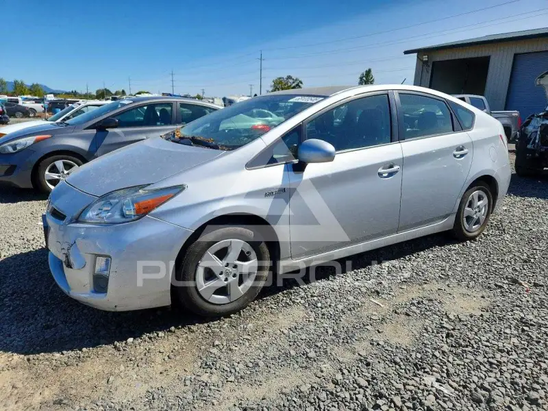 2011 Toyota PRIUS фото