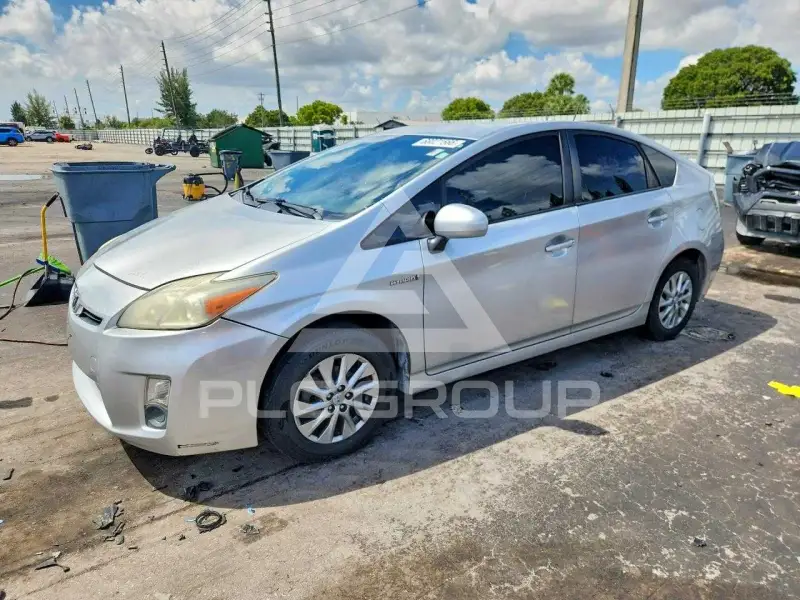 2011 Toyota PRIUS photo