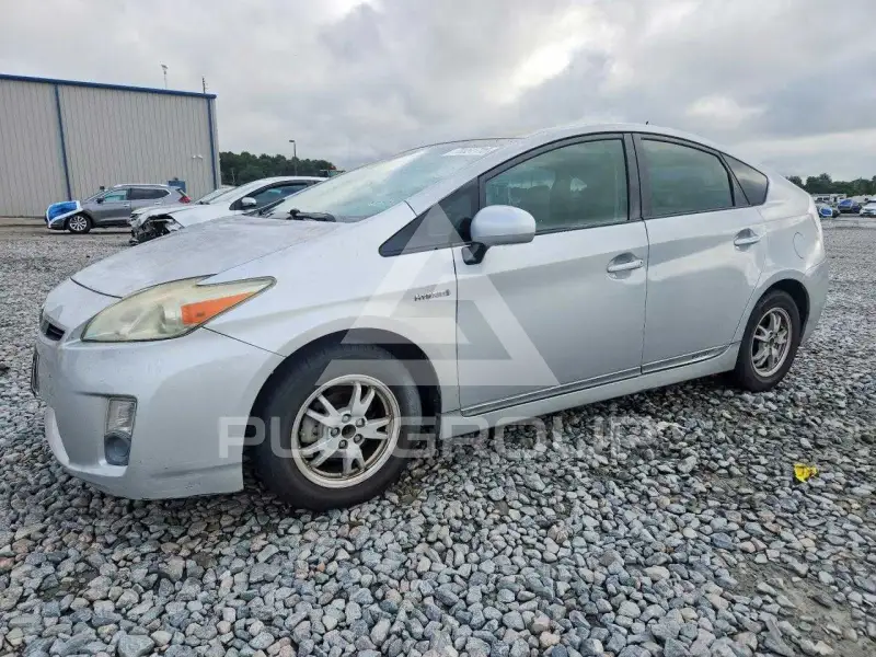 2011 Toyota PRIUS photo
