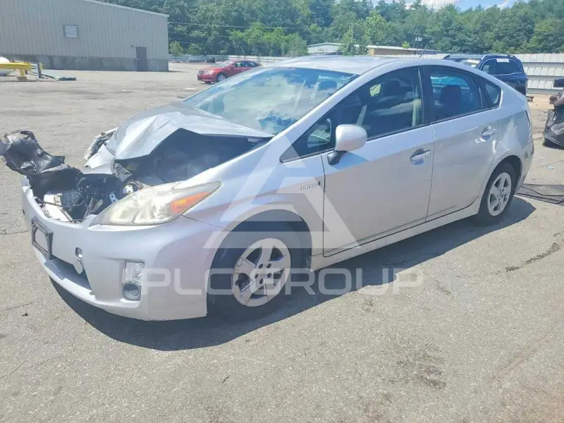 2011 Toyota PRIUS фото
