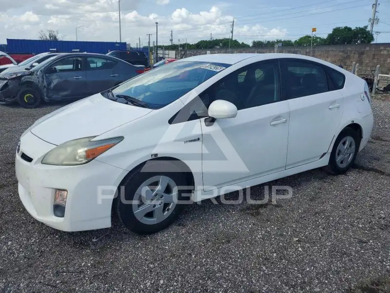 2011 Toyota PRIUS photo