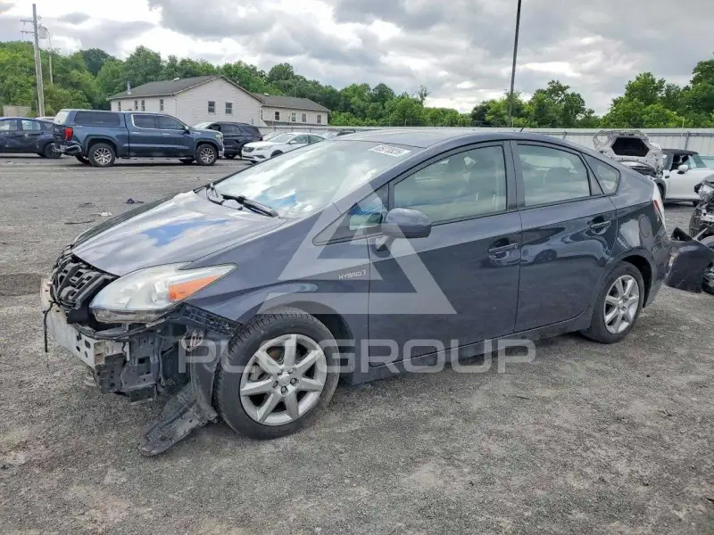 2011 Toyota PRIUS photo