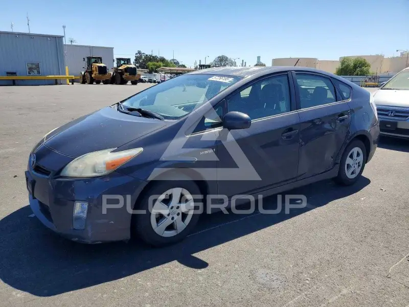 2011 Toyota PRIUS фото