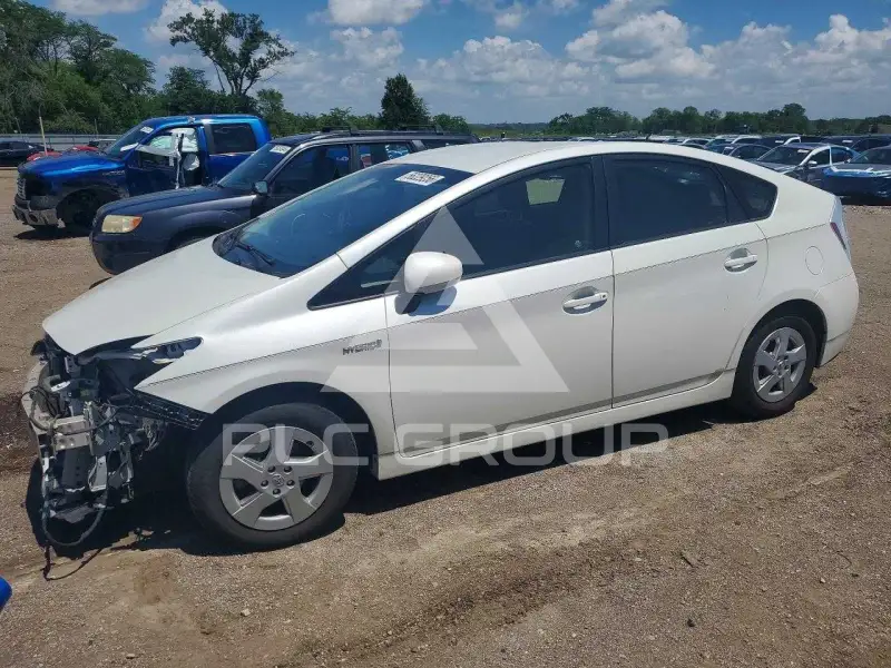 2011 Toyota PRIUS фото