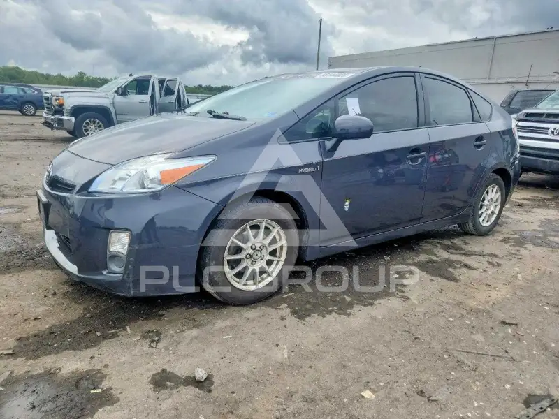 2011 Toyota PRIUS фото