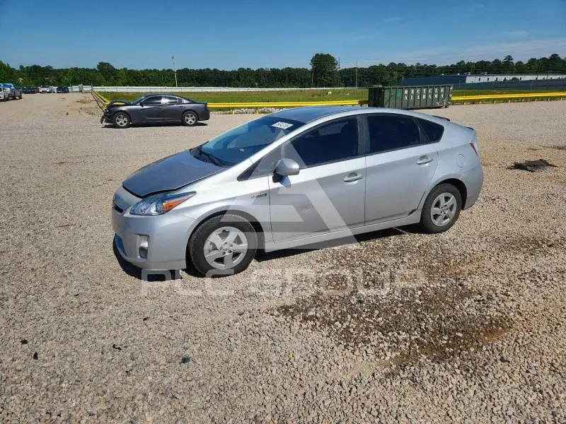 2011 Toyota PRIUS фото