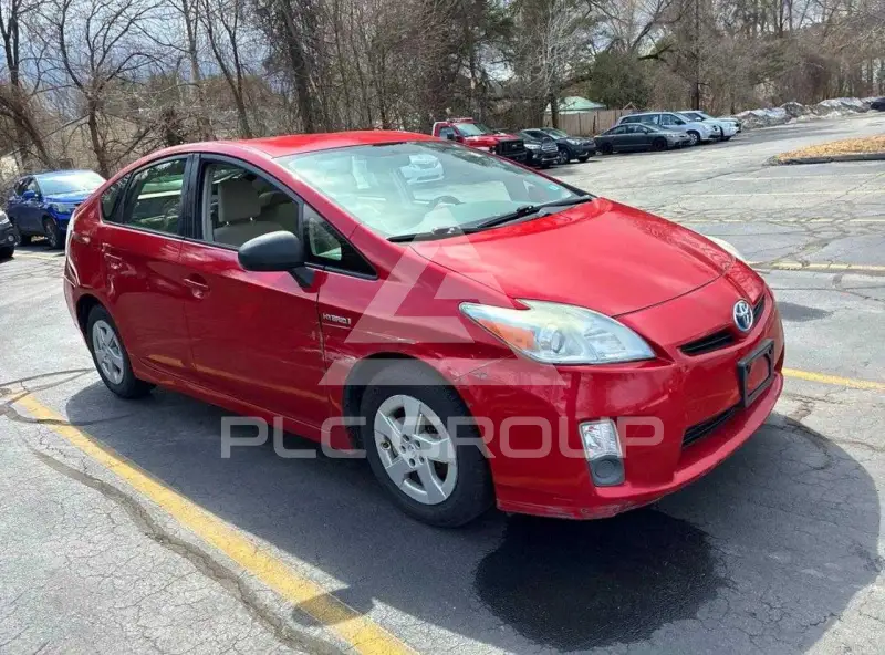 2011 Toyota PRIUS фото