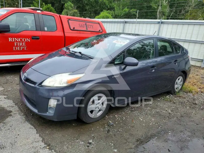 2011 Toyota PRIUS фото