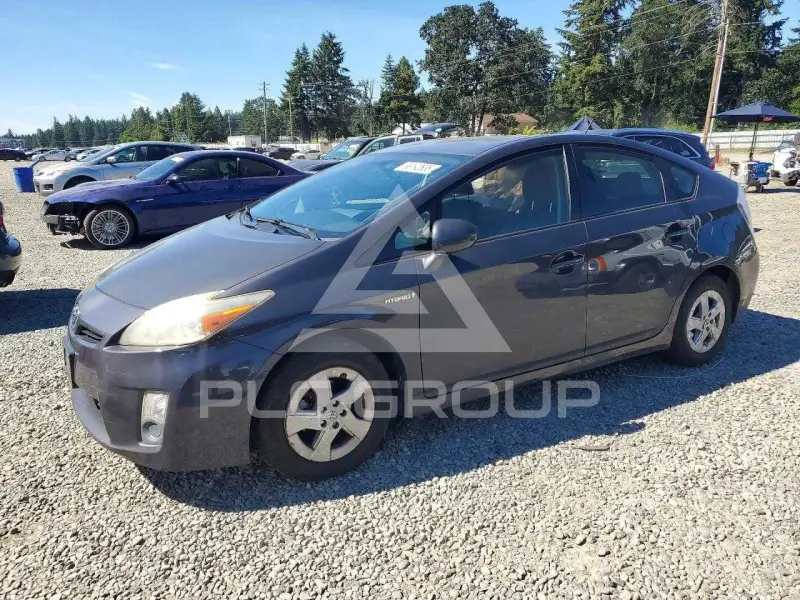 2011 Toyota PRIUS фото