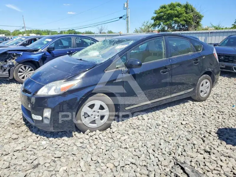 2011 Toyota PRIUS фото