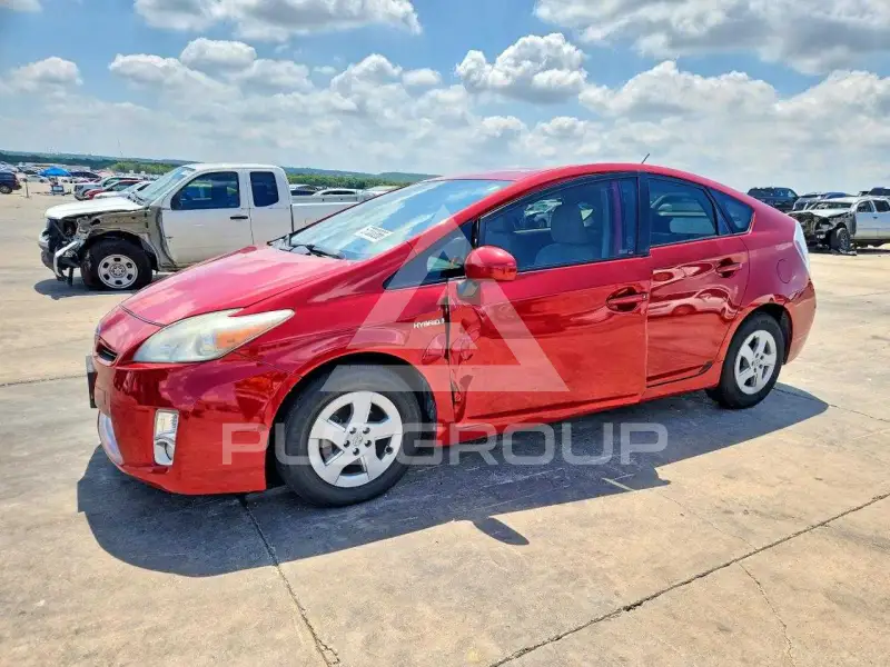 2011 Toyota PRIUS фото