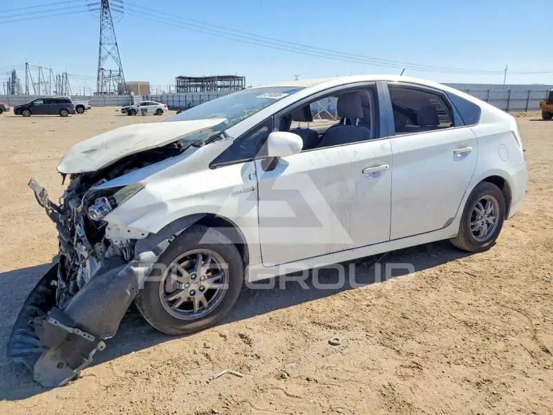 2011 Toyota PRIUS фото