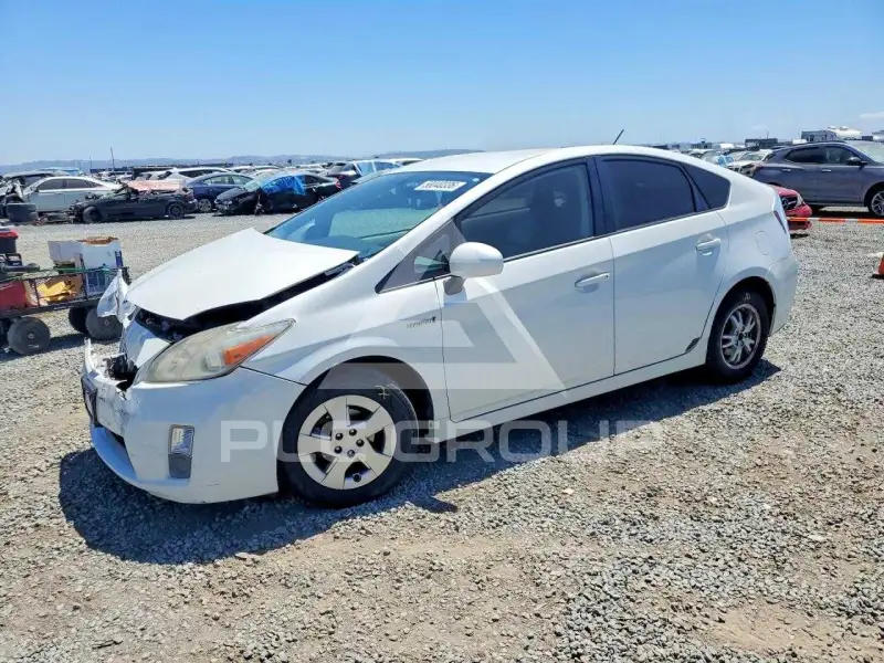 2011 Toyota PRIUS фото