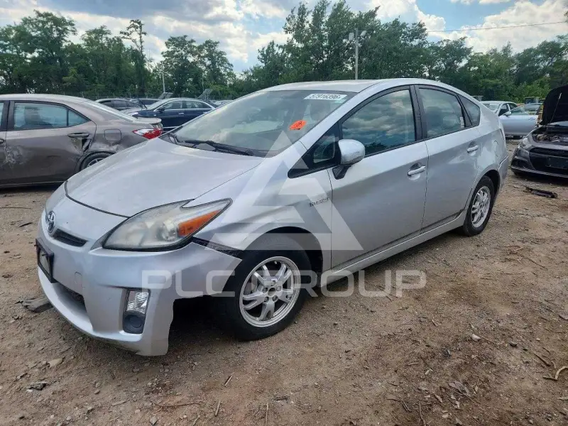 2011 Toyota PRIUS фото