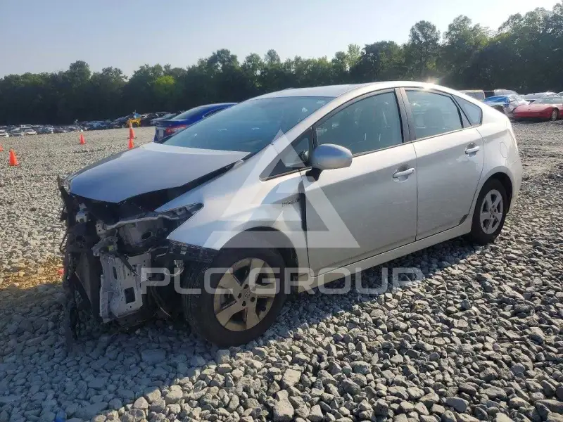 2011 Toyota PRIUS фото