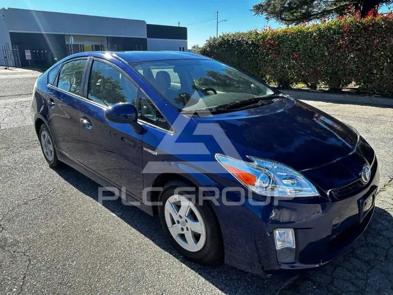 2011 Toyota PRIUS фото