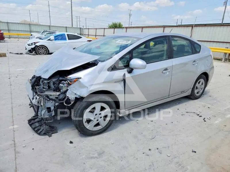 2011 Toyota PRIUS photo