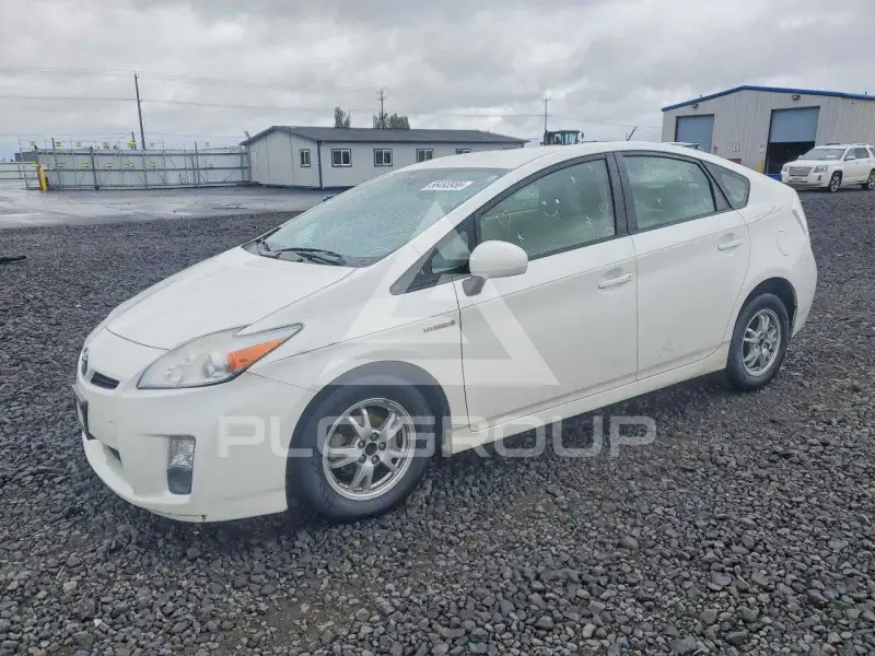 2011 Toyota PRIUS фото