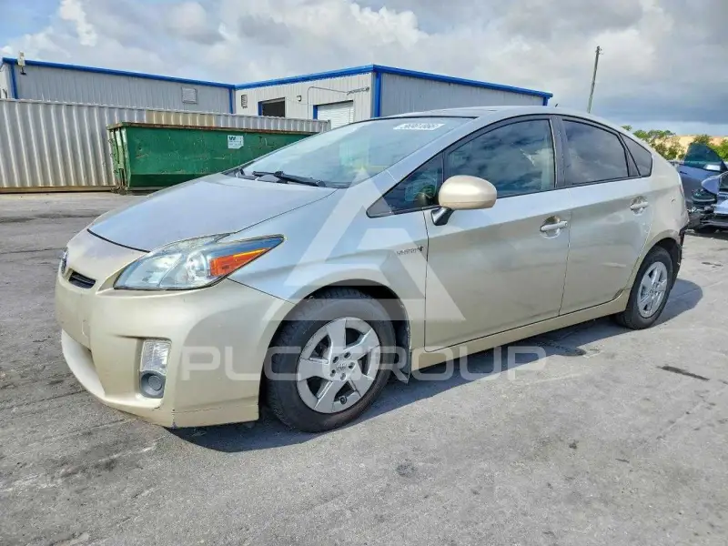 2011 Toyota PRIUS фото