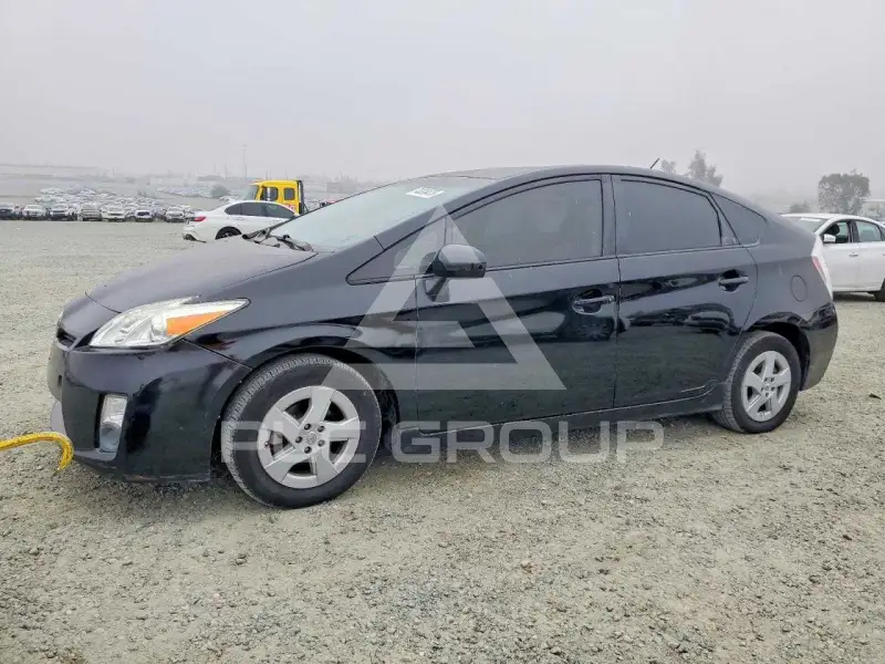 2011 Toyota PRIUS фото