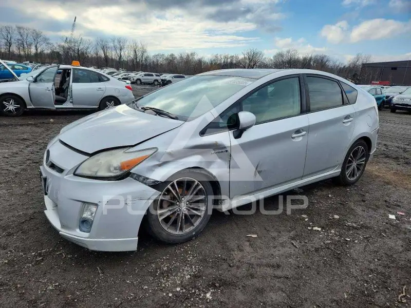 2011 Toyota PRIUS photo