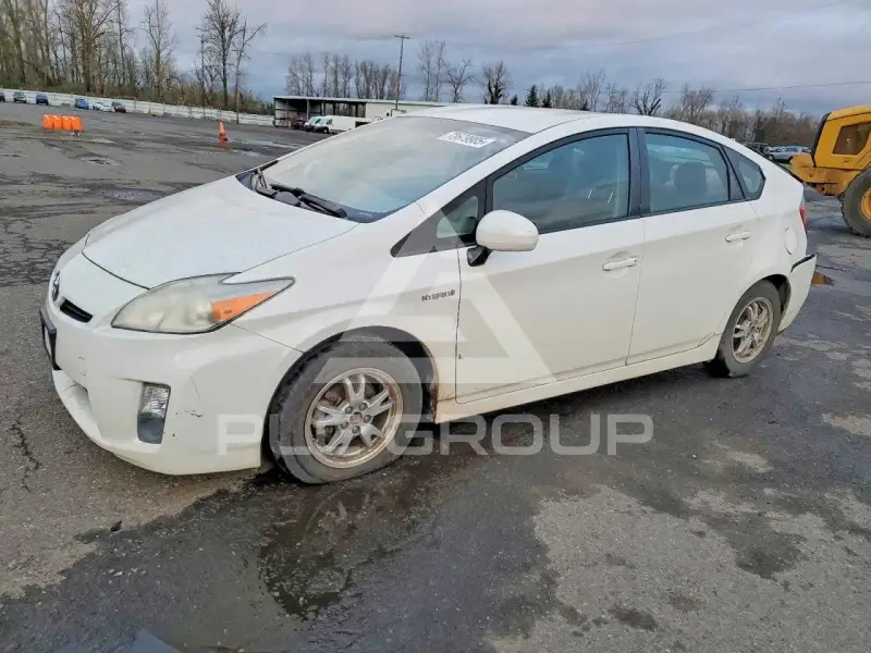 2011 Toyota PRIUS photo