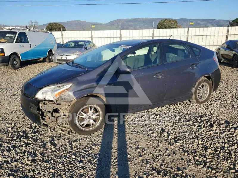 2011 Toyota PRIUS фото