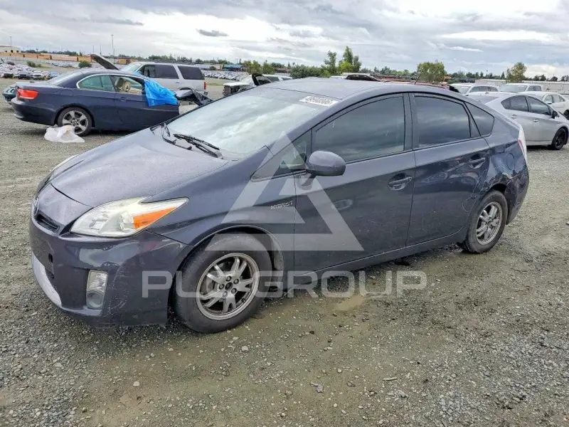 2011 Toyota PRIUS photo