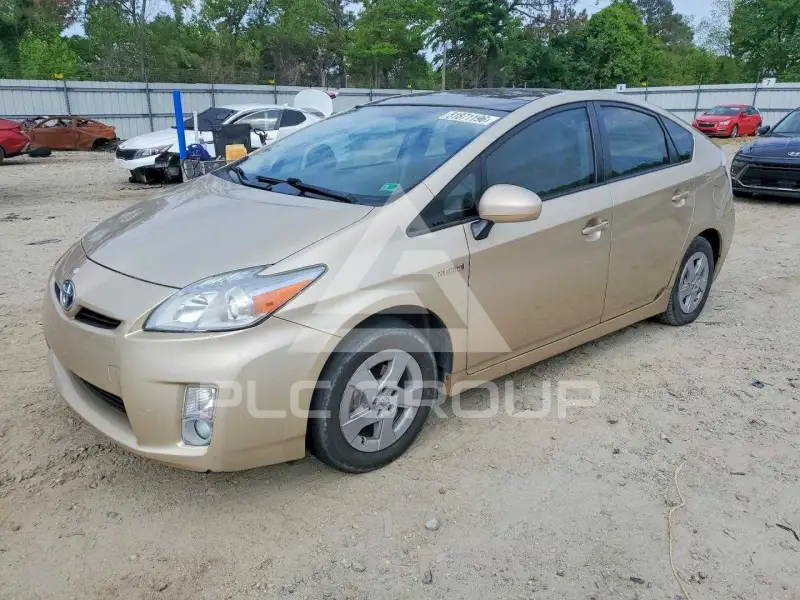 2011 Toyota PRIUS фото