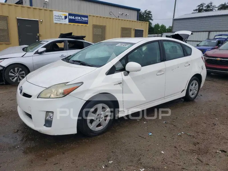 2011 Toyota PRIUS фото