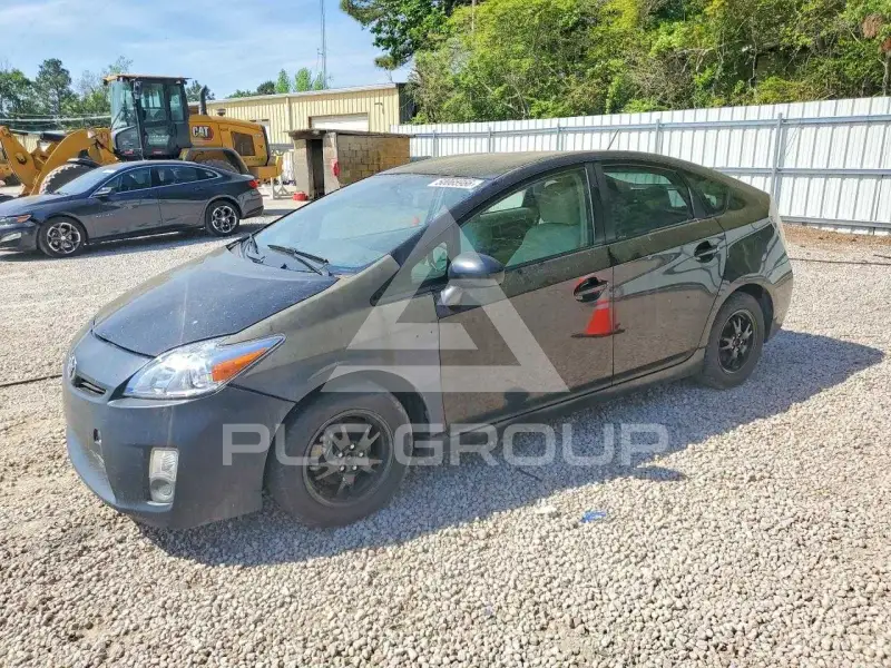 2011 Toyota PRIUS фото