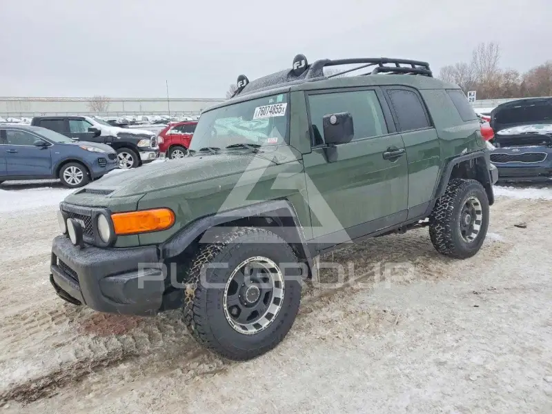 2011 Toyota FJ Cruiser фото