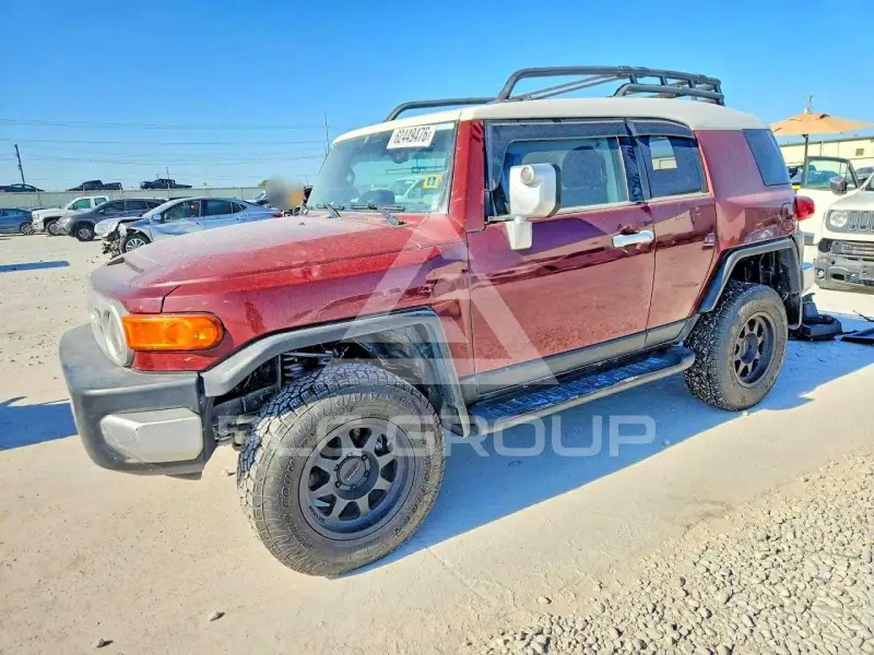2011 Toyota FJ Cruiser photo