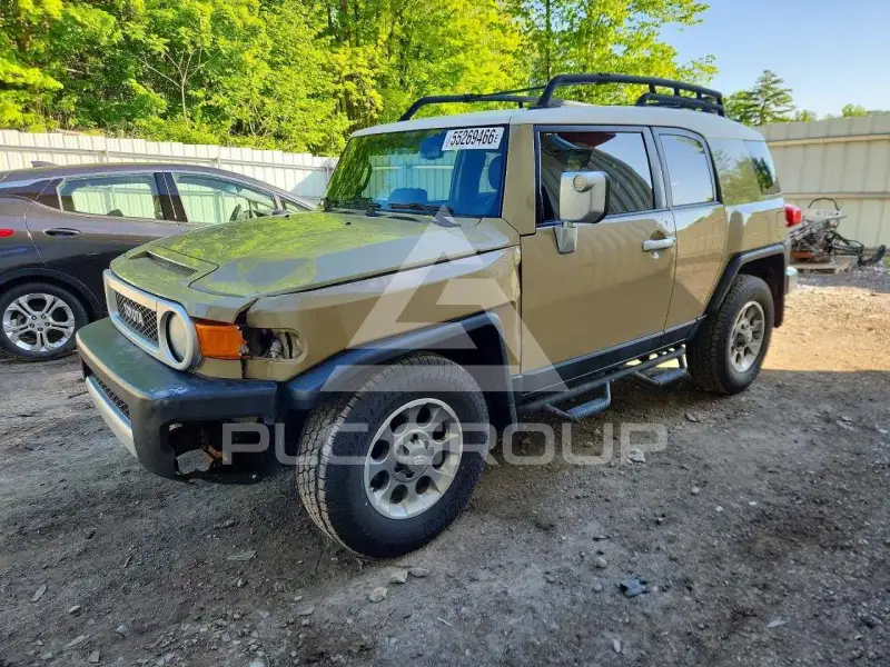 2011 Toyota FJ Cruiser фото