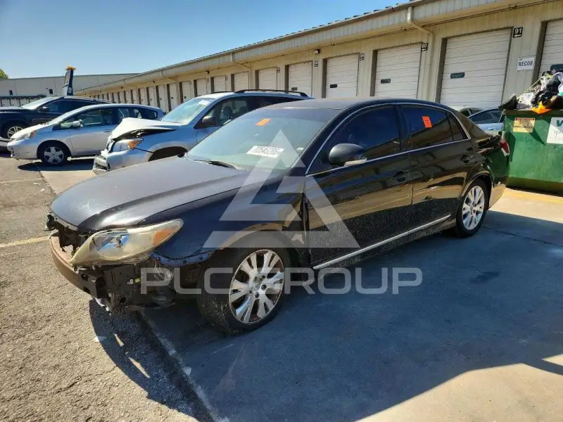 2011 Toyota AVALON photo