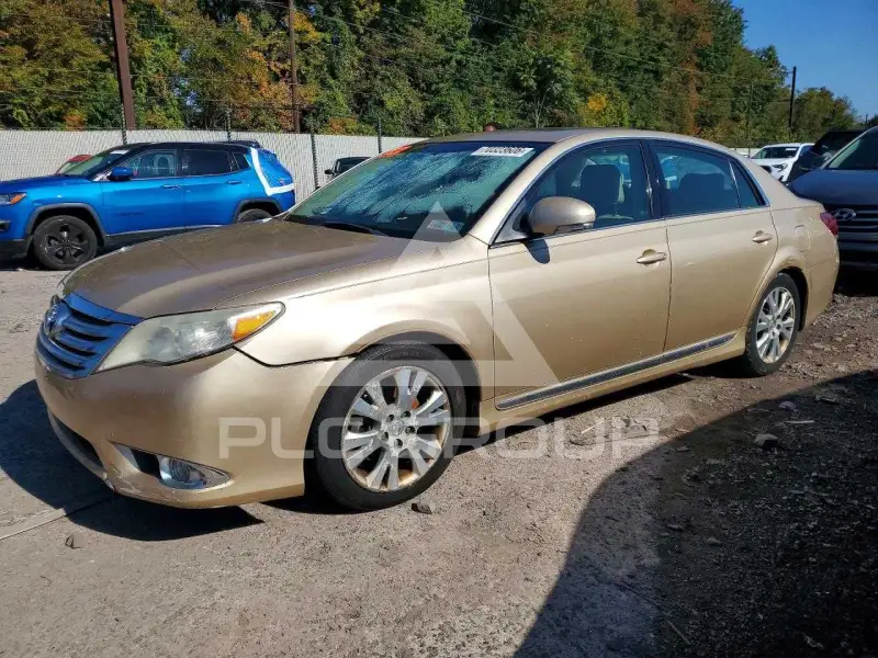 2011 Toyota AVALON фото