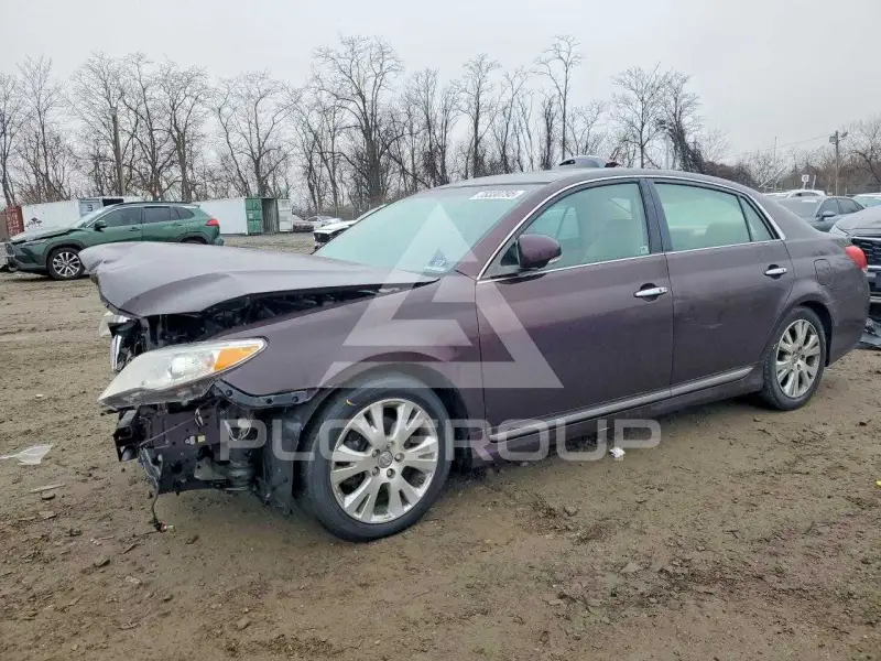 2011 Toyota AVALON фото