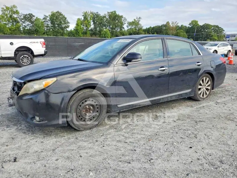 2011 Toyota AVALON фото