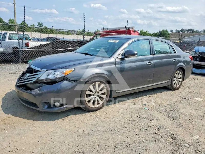 2011 Toyota AVALON фото